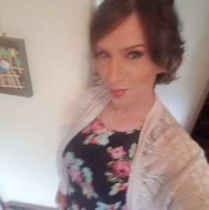 Meet your Posher, Katelyn